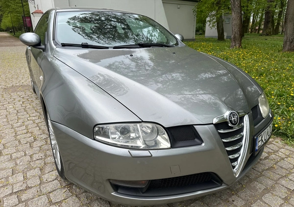 Alfa Romeo GT cena 10900 przebieg: 259000, rok produkcji 2004 z Kutno małe 596